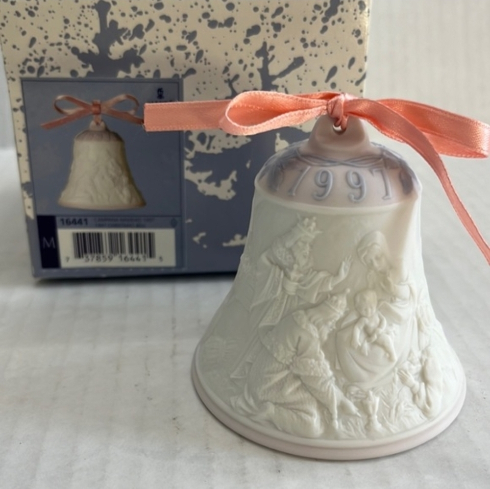 1997 Lladro Decorative Cream Bell with Pink Ribbon